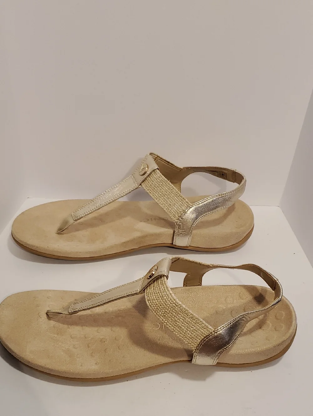 Vionic Brea Gold Metallic Leather Toe Post SlingBack Sandal Size 13 - Picture 7 of 14